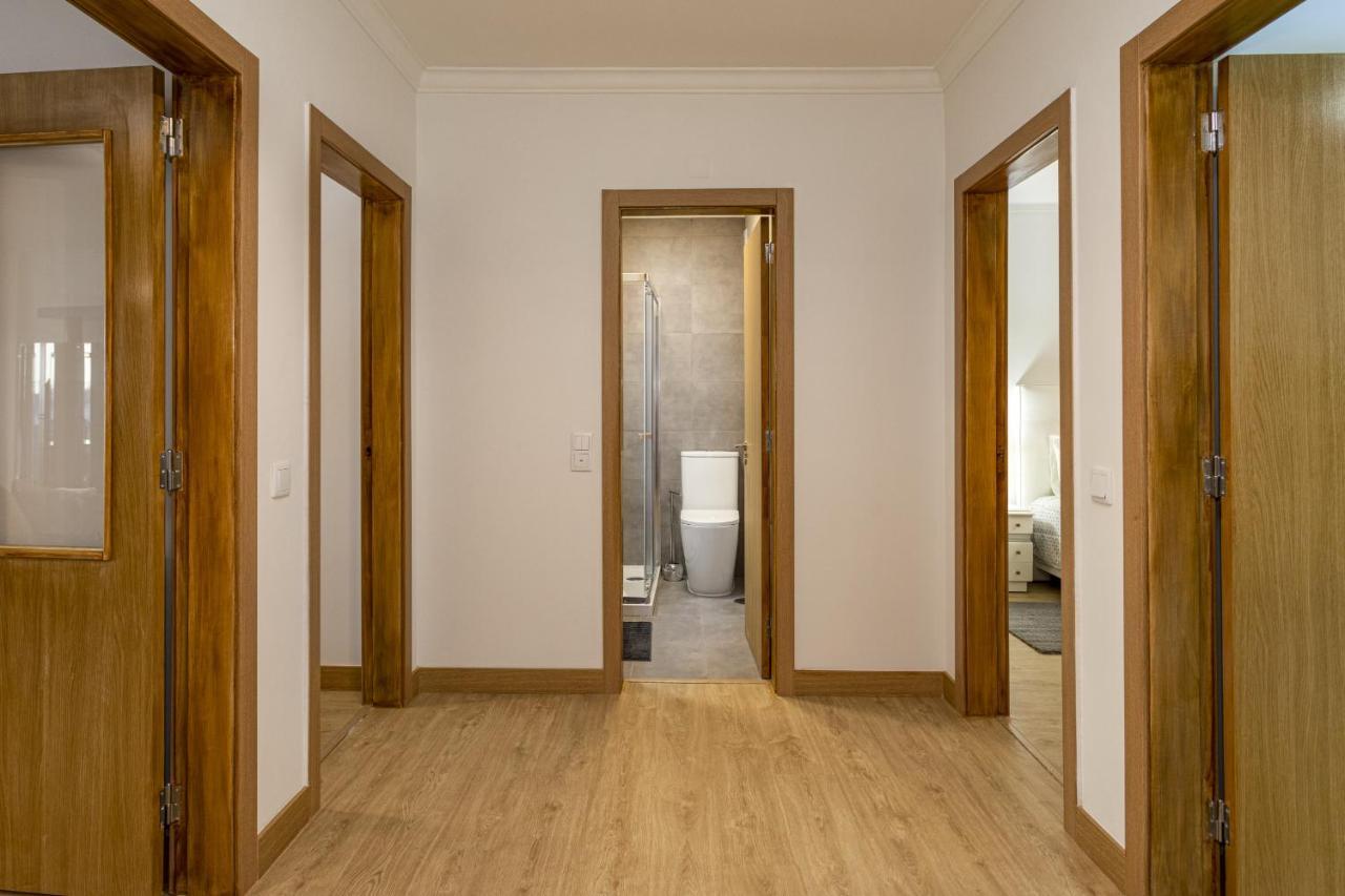Miral 2 - Beach Front Apartment With Pool Quarteira Exterior photo